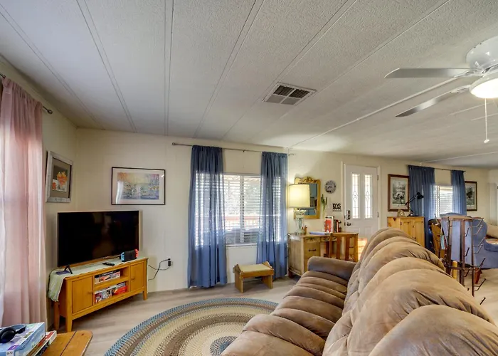 Holiday home Near Hiking & Wineries: Charming Camp Home!