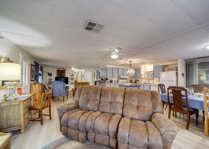 Near Hiking & Wineries: Charming Camp Home! * Camp Verde