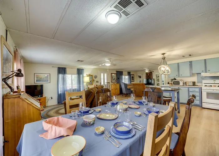 Holiday home Near Hiking & Wineries: Charming Camp Home!