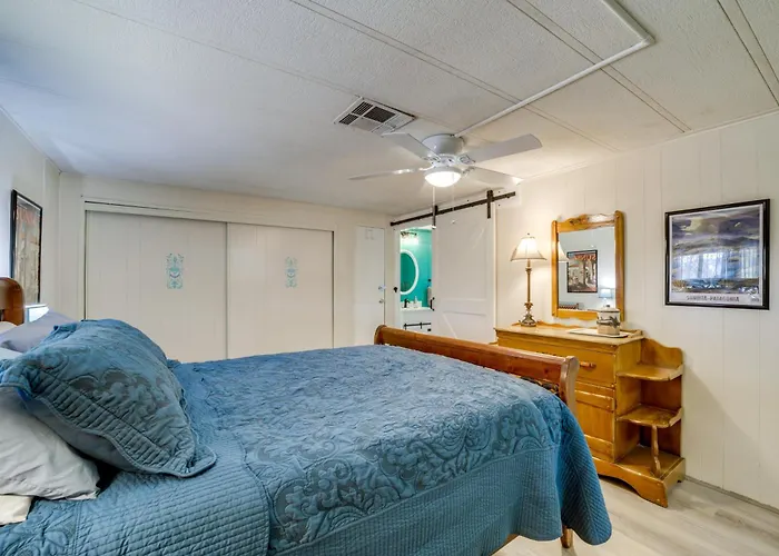 Holiday home Near Hiking & Wineries: Charming Camp Home! *